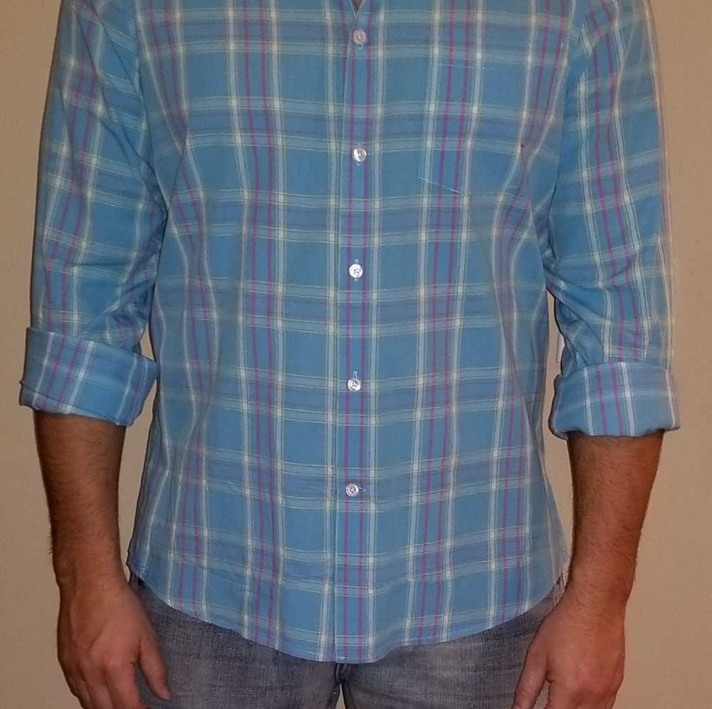 Button Down - Picture 4 of 4